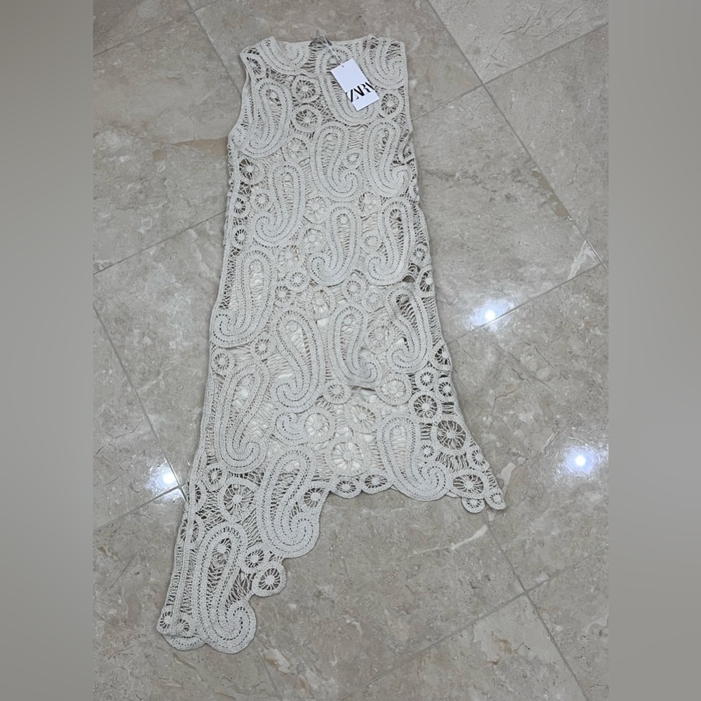 Beautiful Zara beach type of dress